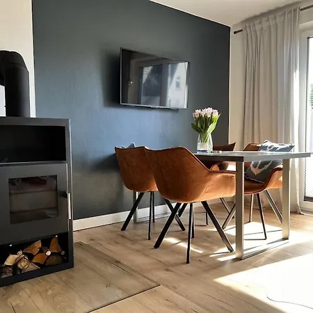 Holiday Home With 2 Bedrooms Trassenheide